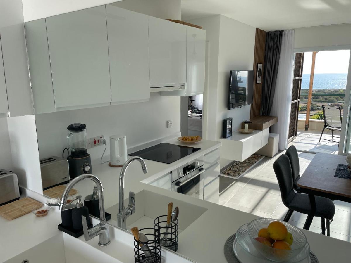 Seaside Modern Holiday Home For Family Vokolidha Екстериор снимка